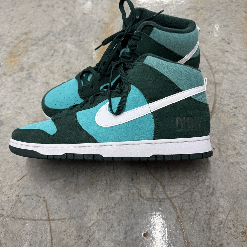 Nike Dunk - Mid Tops (Green and Teal) - Picture 2 of 3